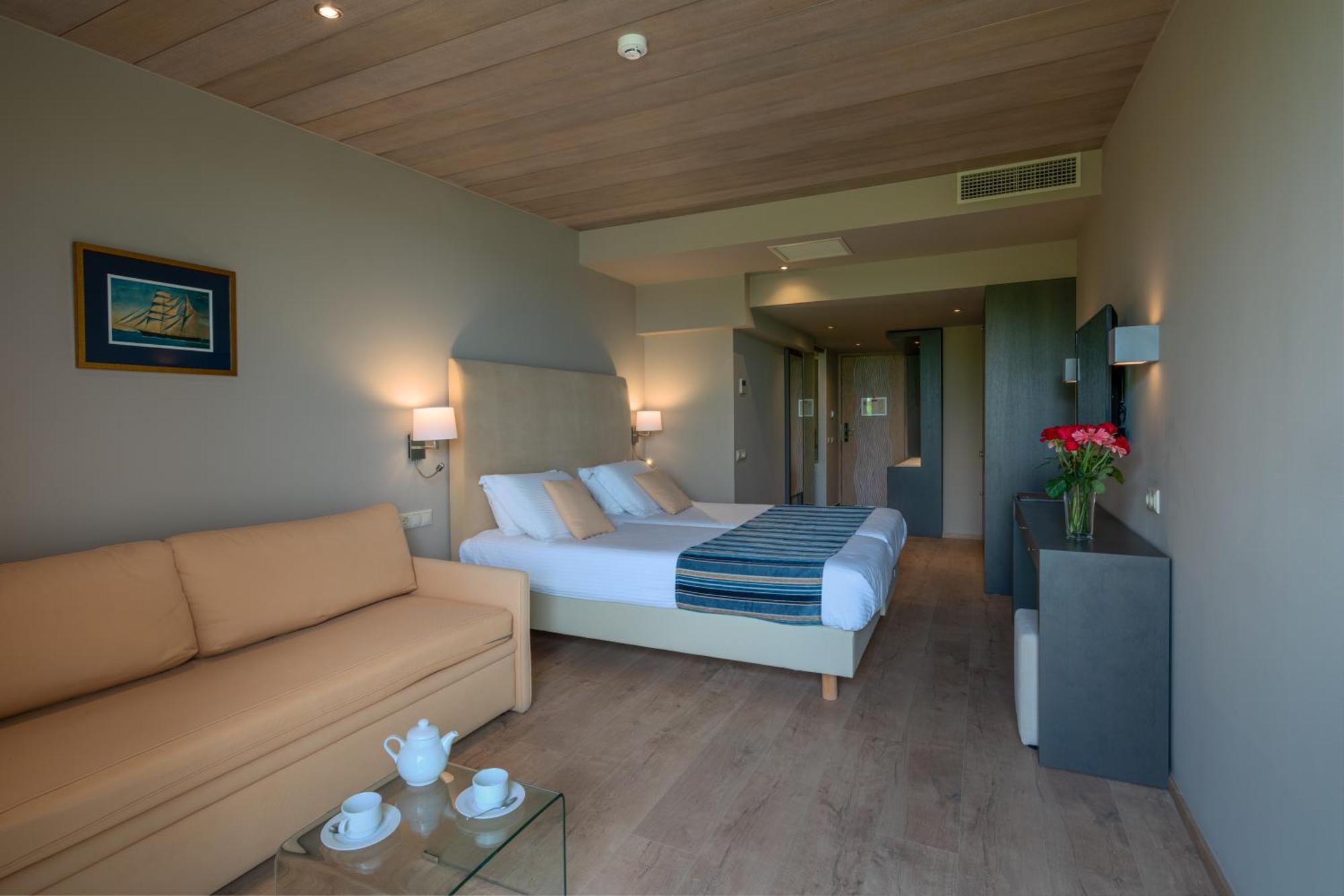 Kyma Suites Beach Hotel Rethymno  Room photo
